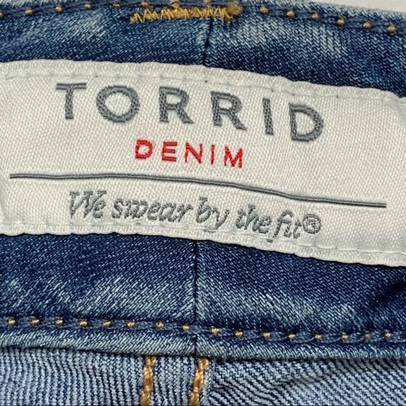 Torrid Denim Jeans Skinny Hi-Rise Medium Blue Wash 5 Pocket - Picture 6 of 14